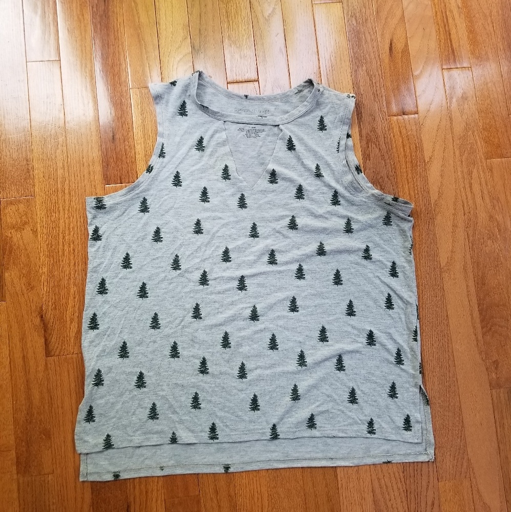 🌍 5/$25 SALE! Grayson Keyhole Tank